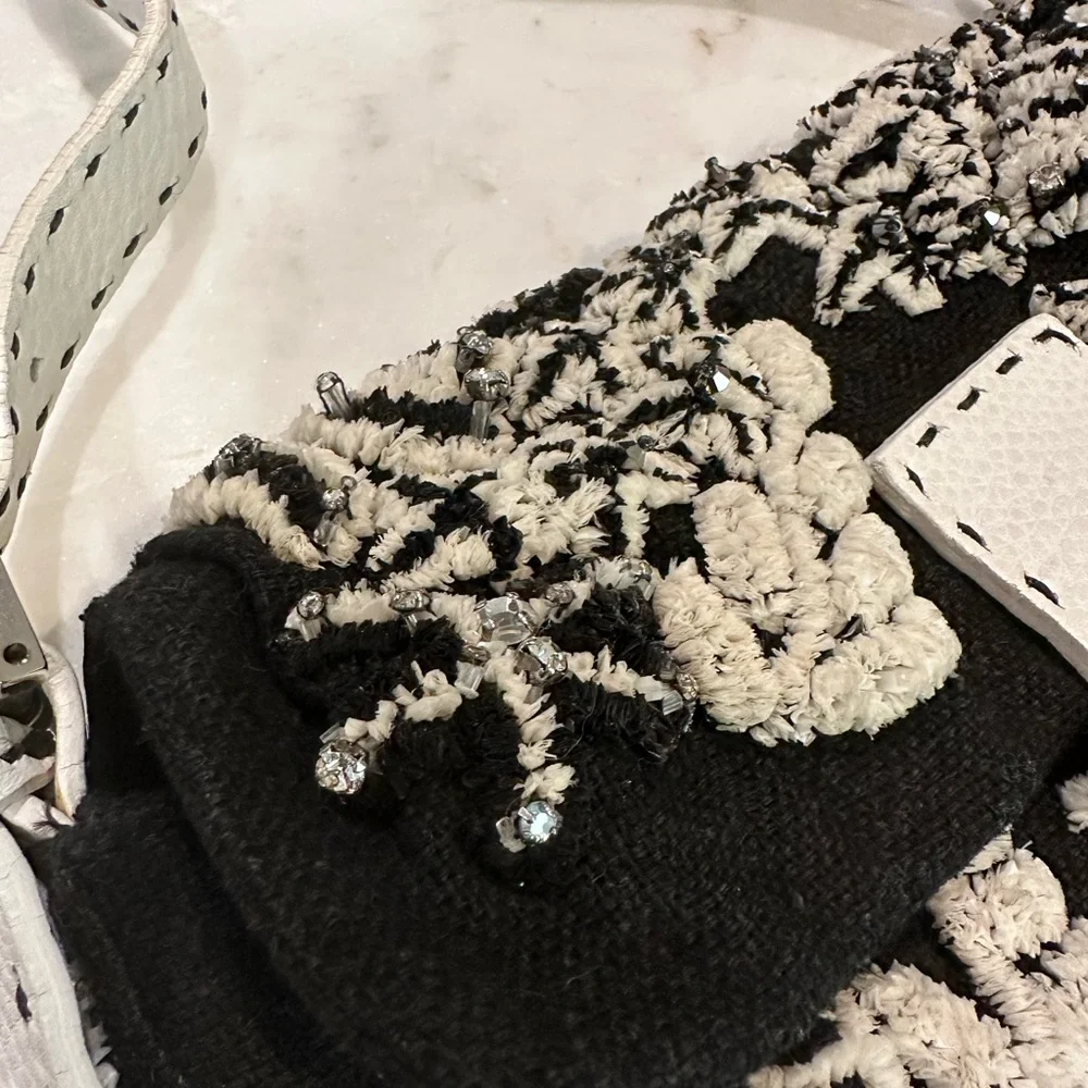RARE Fendi Embellished Baguette Black and White - Picture 2 of 8